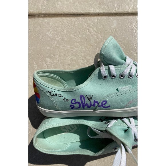 VANS Authentic Lo Pro Casual Lace Up Skate Shoes--Women's (9) - Picture 7 of 12